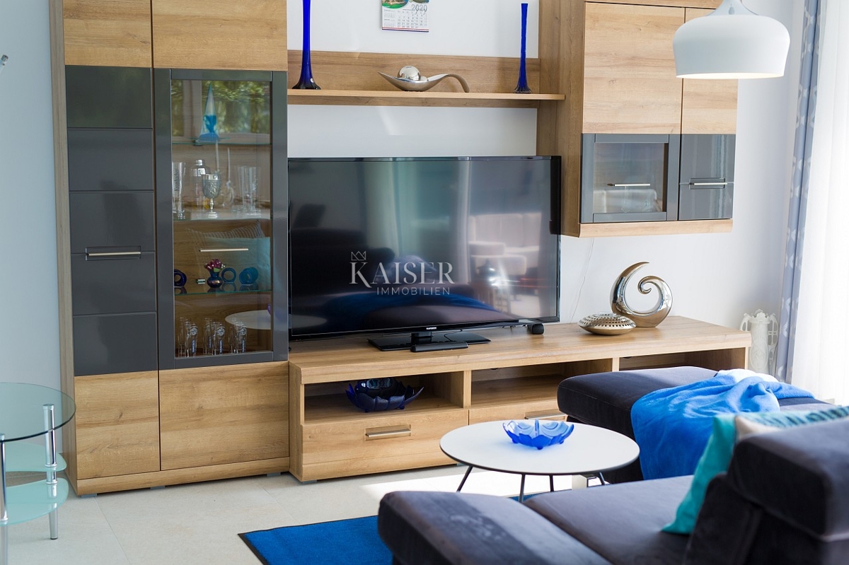 Dintorni di Krka - villa 410m2 con piscina e vista mare