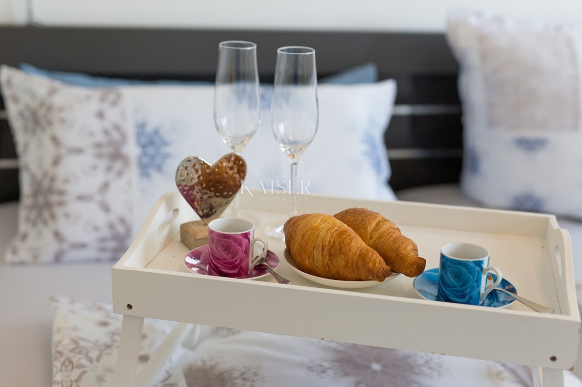 Dintorni di Krka - villa 410m2 con piscina e vista mare