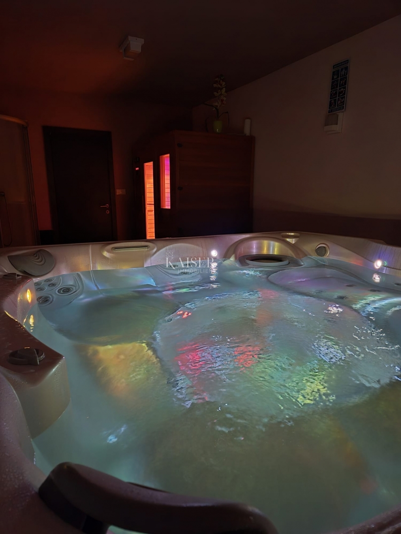 Istria - Pola, villa con sauna vicino al mare