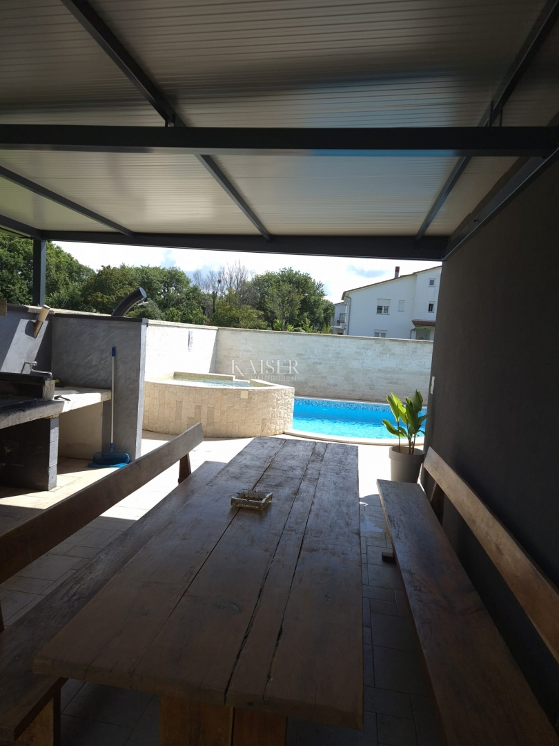 Istria - Pola, villa con sauna vicino al mare