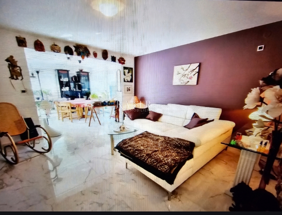 Ville Turanj, Sveti Filip I Jakov, 335m2