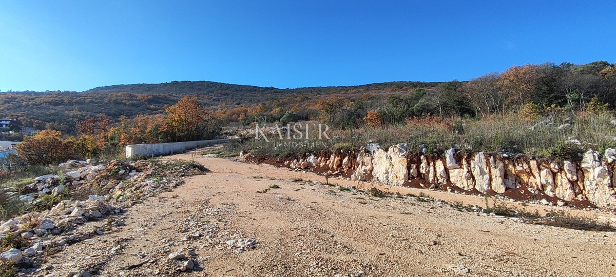 Istria, Rabac - terreno edificabile con vista panoramica sul mare, 9.160 m2