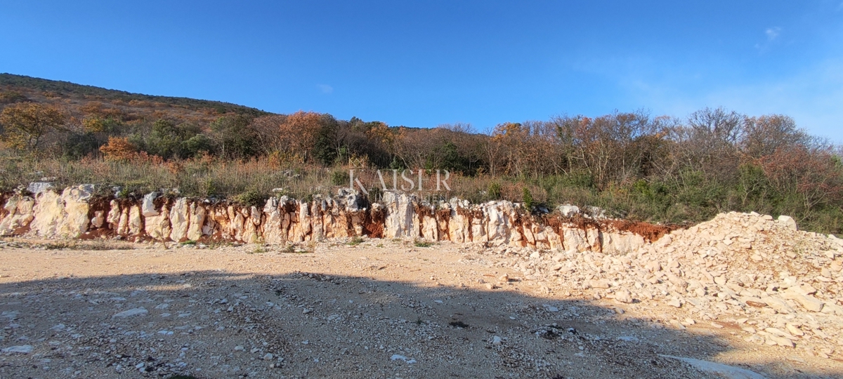 Istria, Rabac - terreno edificabile con vista panoramica sul mare, 9.160 m2