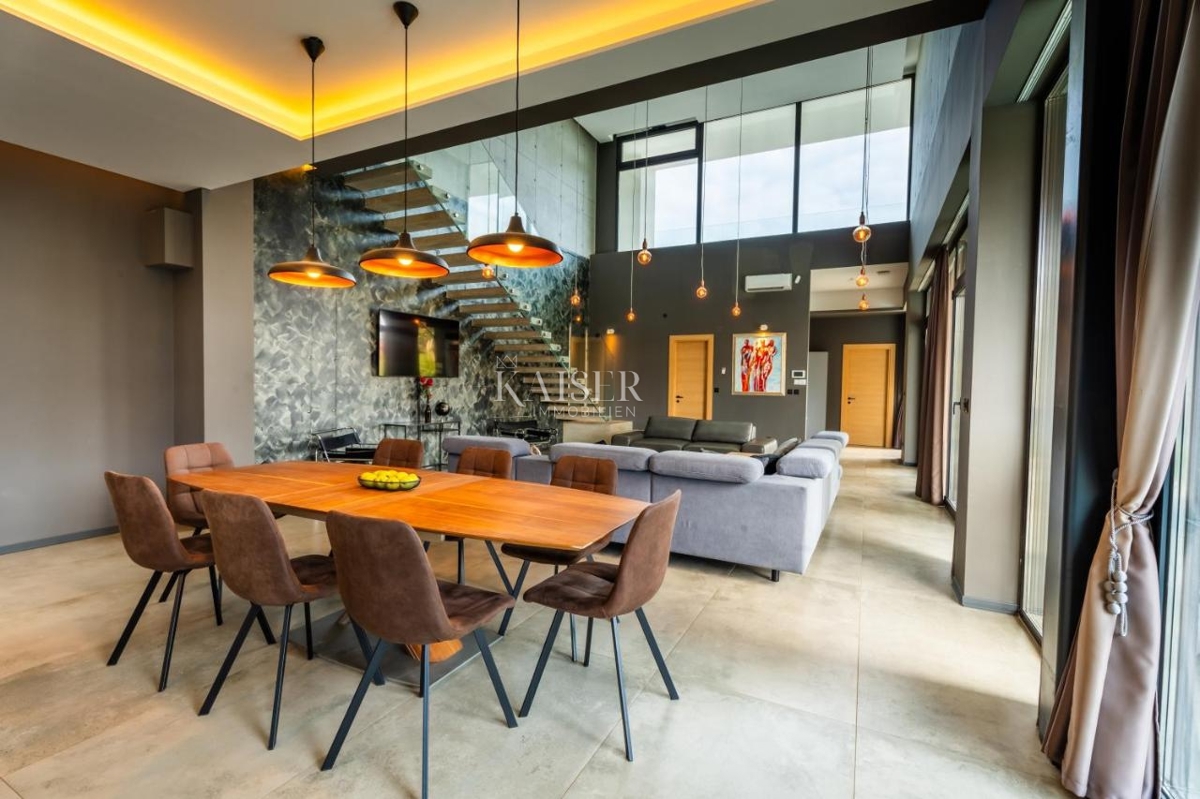 Istria, Medolino - splendida villa vicino al mare, 500 m2