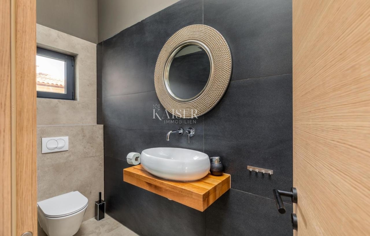 Istria, Medolino - splendida villa vicino al mare, 500 m2