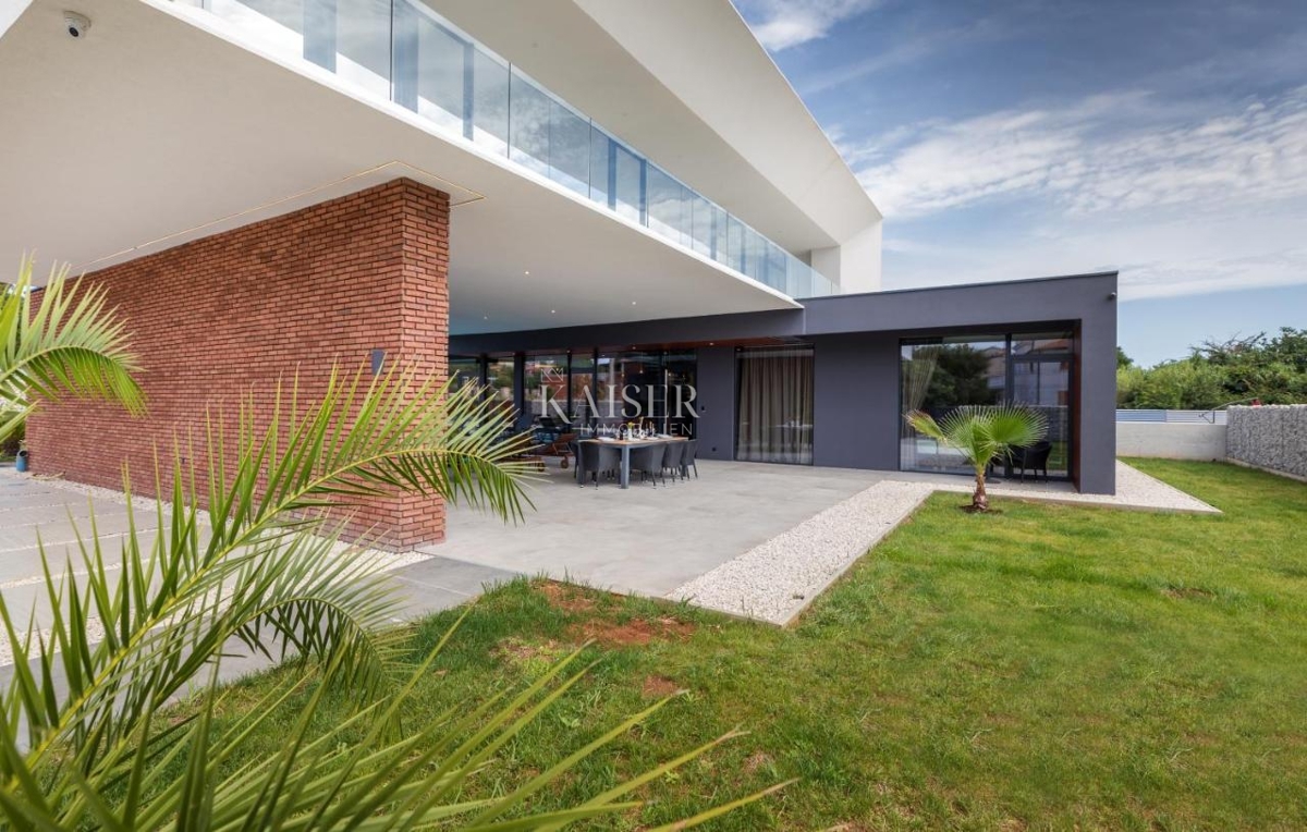 Istria, Medolino - splendida villa vicino al mare, 500 m2