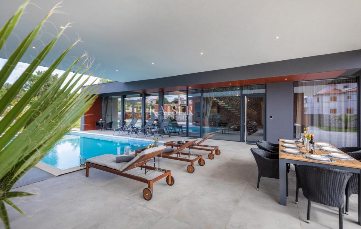 Istria, Medolino - splendida villa vicino al mare, 500 m2