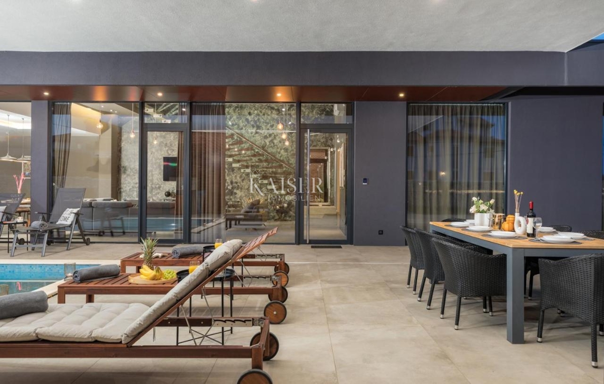 Istria, Medolino - splendida villa vicino al mare, 500 m2