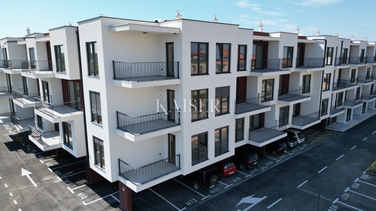 Istria, Umago - appartamento funzionale monolocale in nuova costruzione, 46m5, secondo piano, con garage