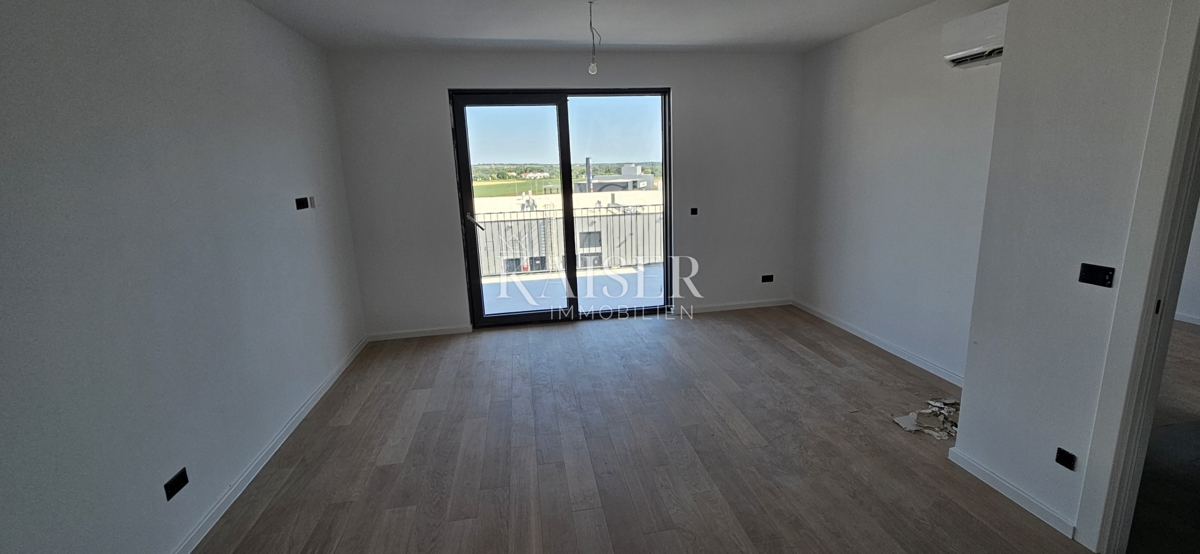 Istria, Umago - appartamento funzionale monolocale in nuova costruzione, 46m5, secondo piano, con garage