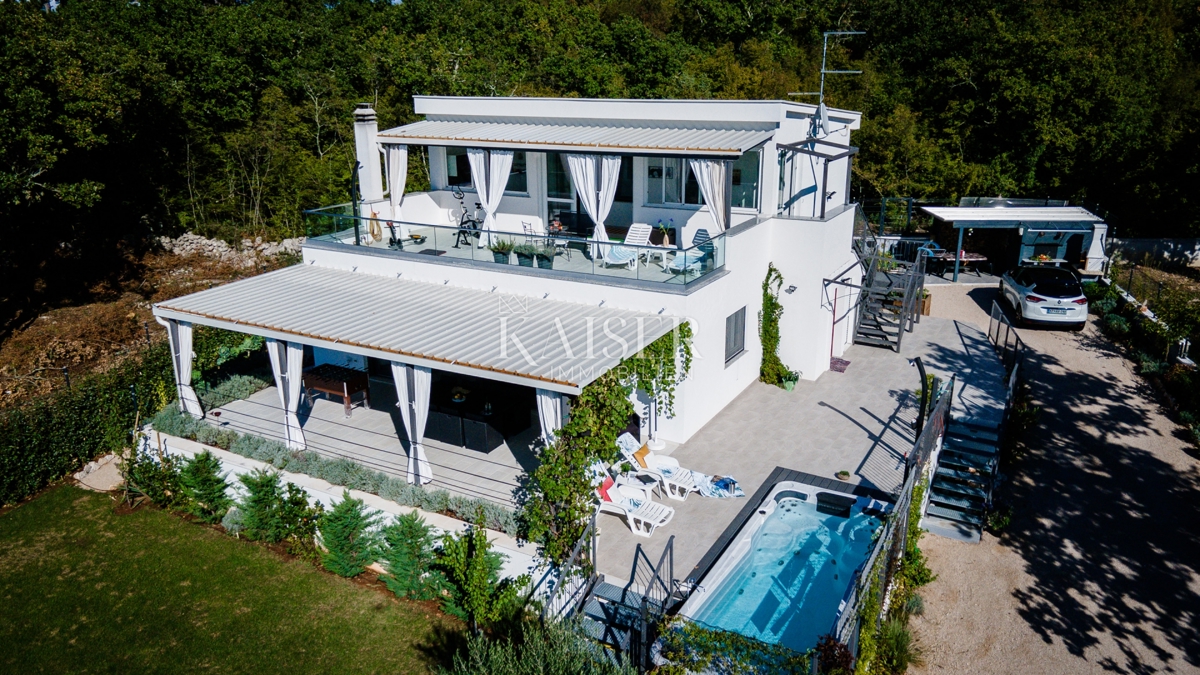 Isola di Krk, Malinska - villa moderna 190m2 con piscina e vista mare