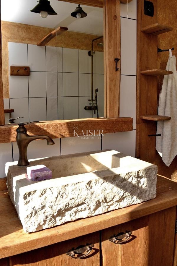 Isola di Krk, Malinska - casa in pietra 120m2 con piscina