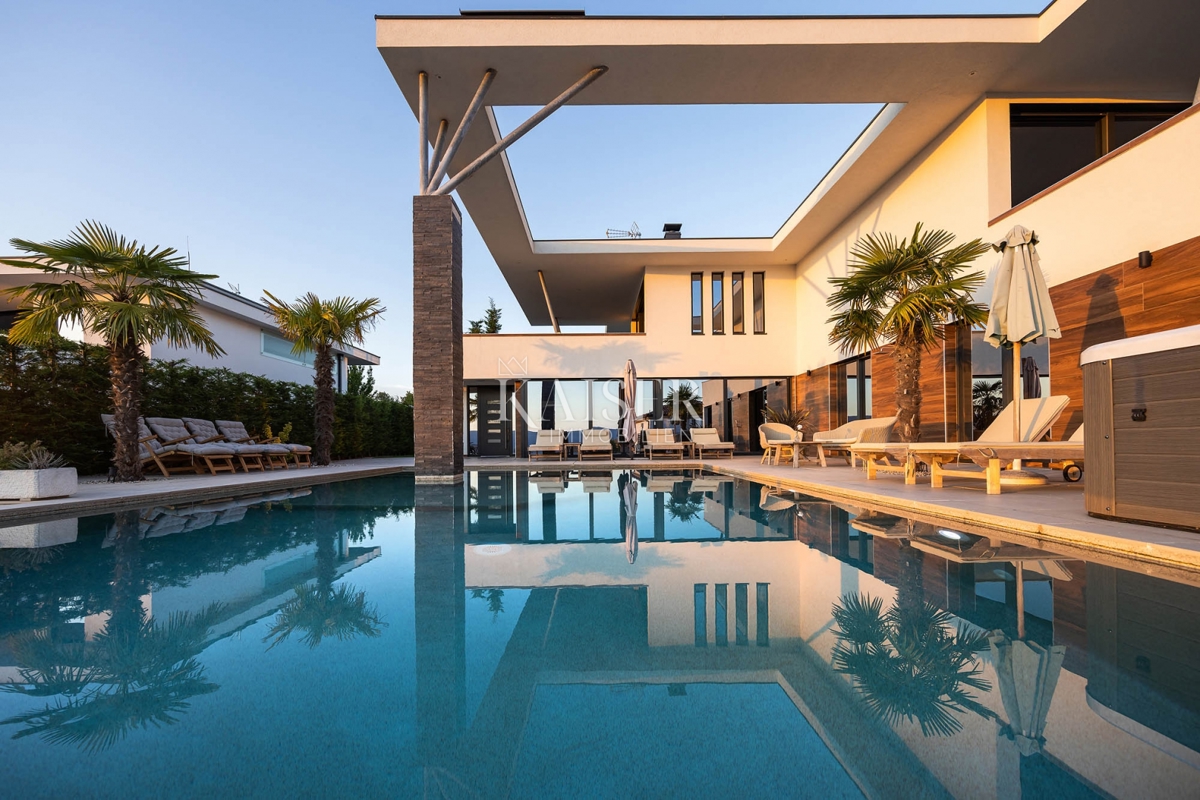 Villa Krk, 266m2