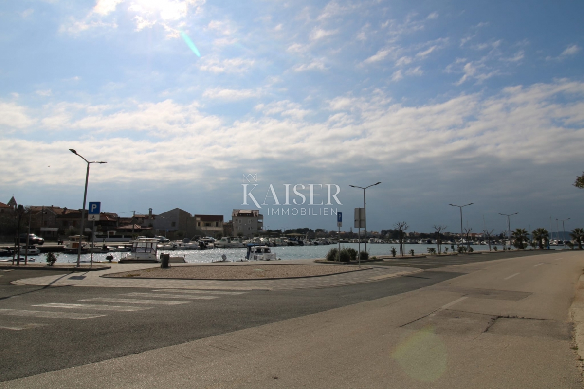 Zadar, Sukošan appartamento prima fila al mare con terrazza, giardino e garage