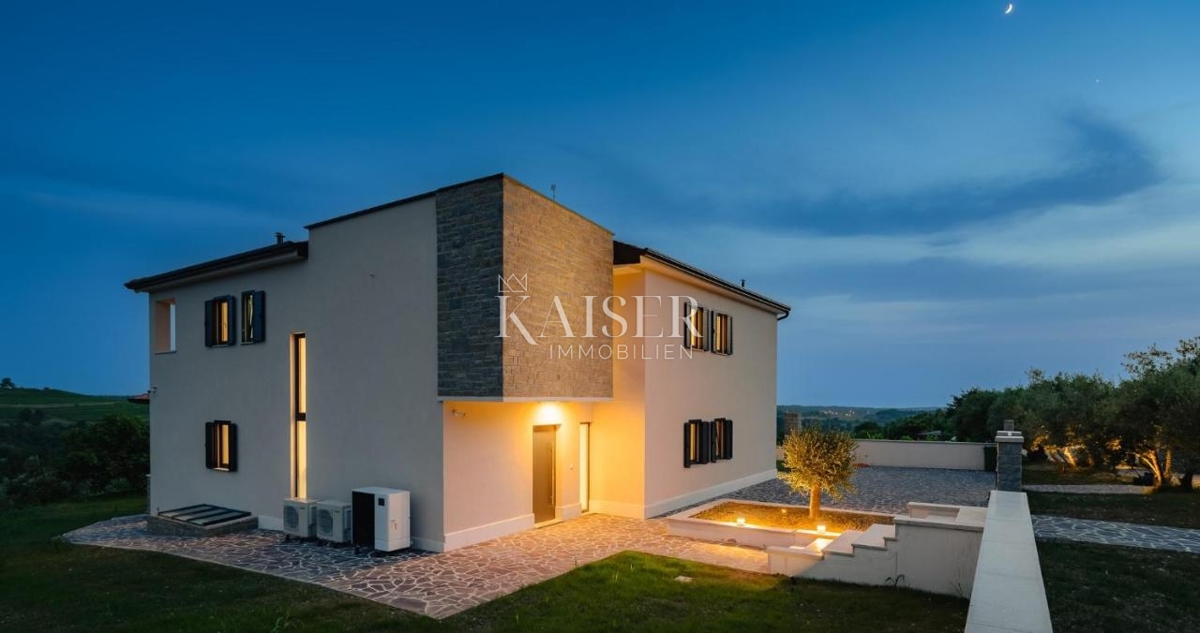 Istria, Buie - villa rustica con vista panoramica sul vigneto
