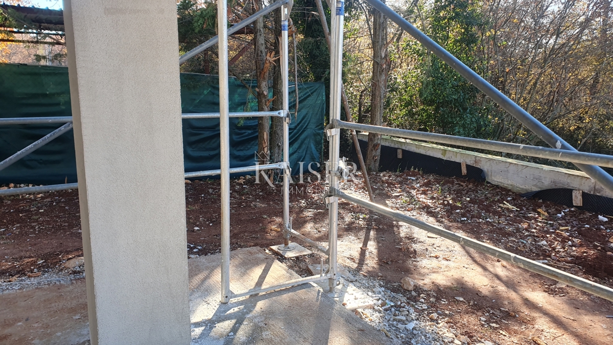 Istria - Parenzo, appartamento al piano terra a 3 km dal mare