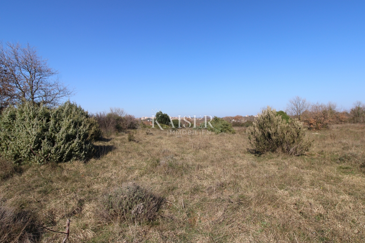 Istria, Medolino - terreno agricolo 618m2 vicino alla zona edificabile