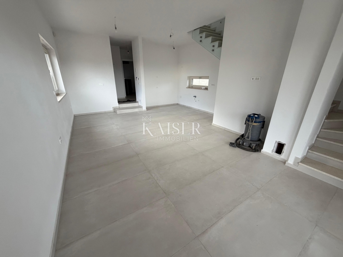 Istria, Ližnjan, villa moderna con splendida vista mare