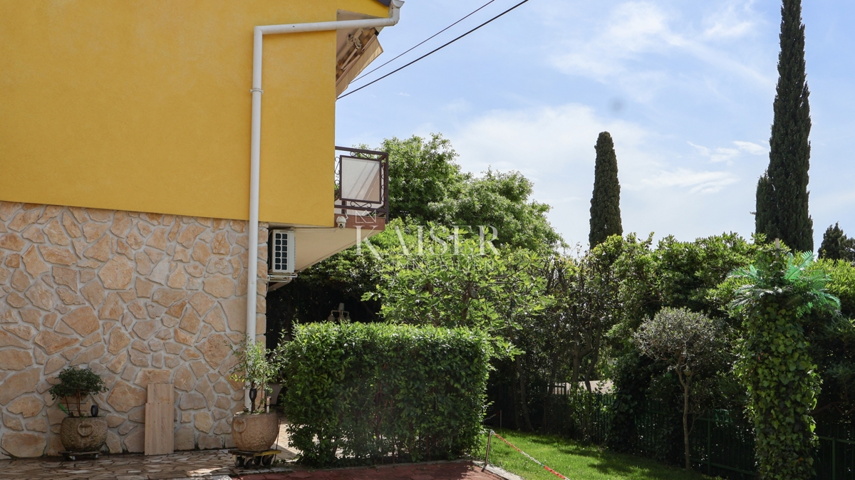 Crikvenica, Selce - bella casa con giardino