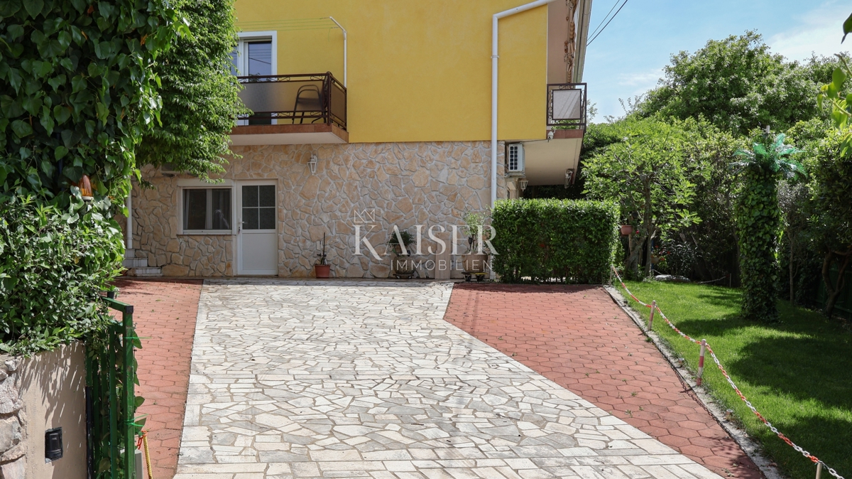 Crikvenica, Selce - bella casa con giardino