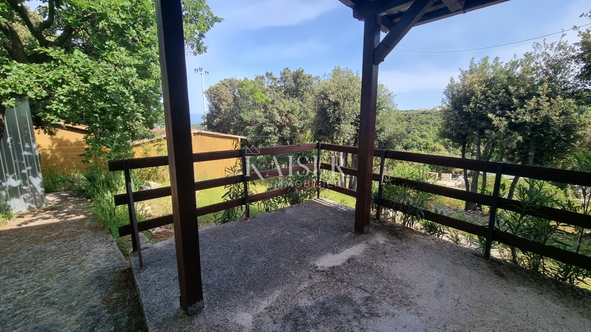 Marčana, Kavran - piccola casa con giardino