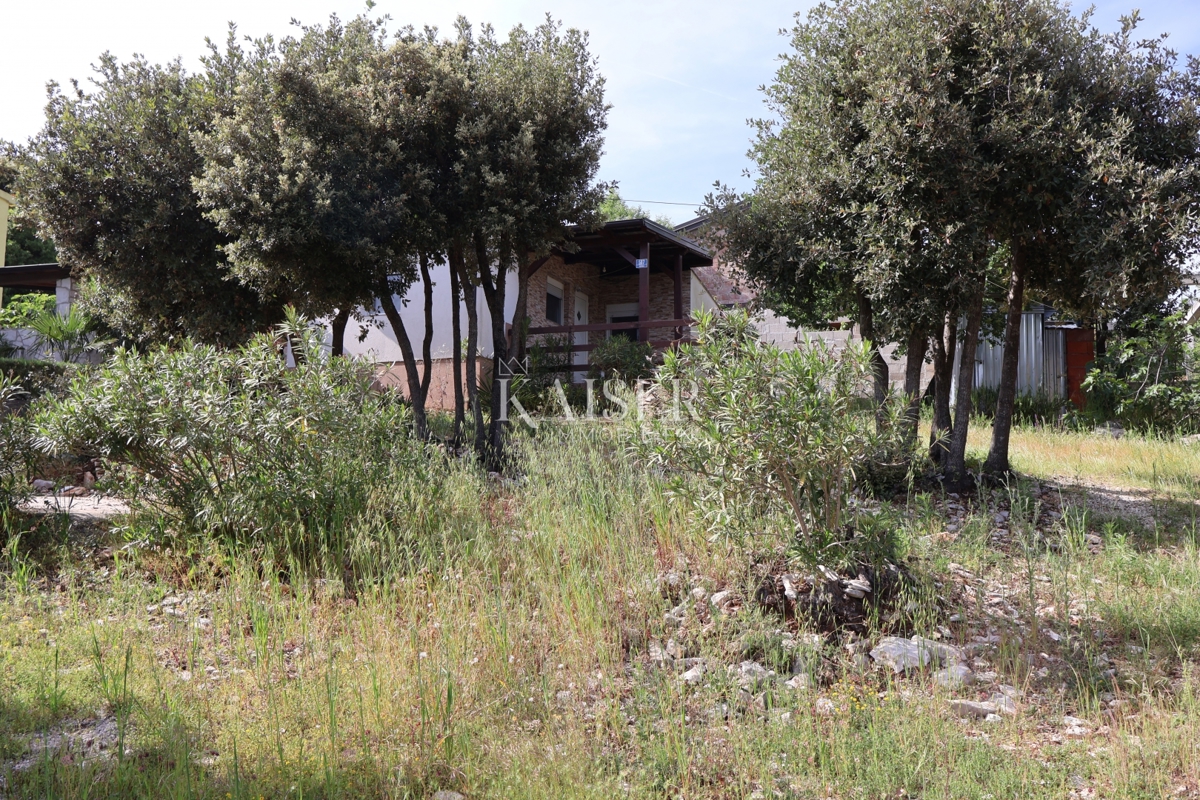 Marčana, Kavran - piccola casa con giardino