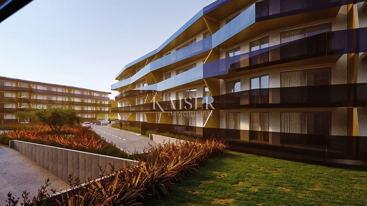 Istria - Parenzo, appartamento di lusso al primo piano, vista mare