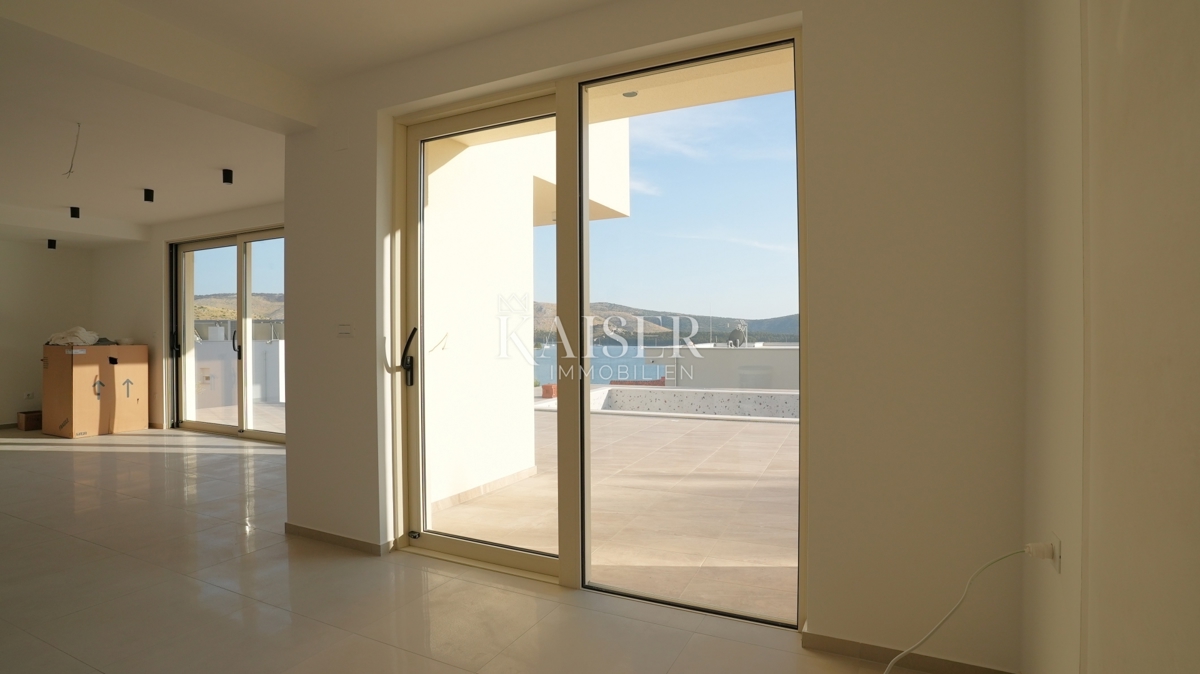 Žaborić, Jasenovo - Lussuosa casa trilocale di 171,15 m² con vista panoramica sul mare