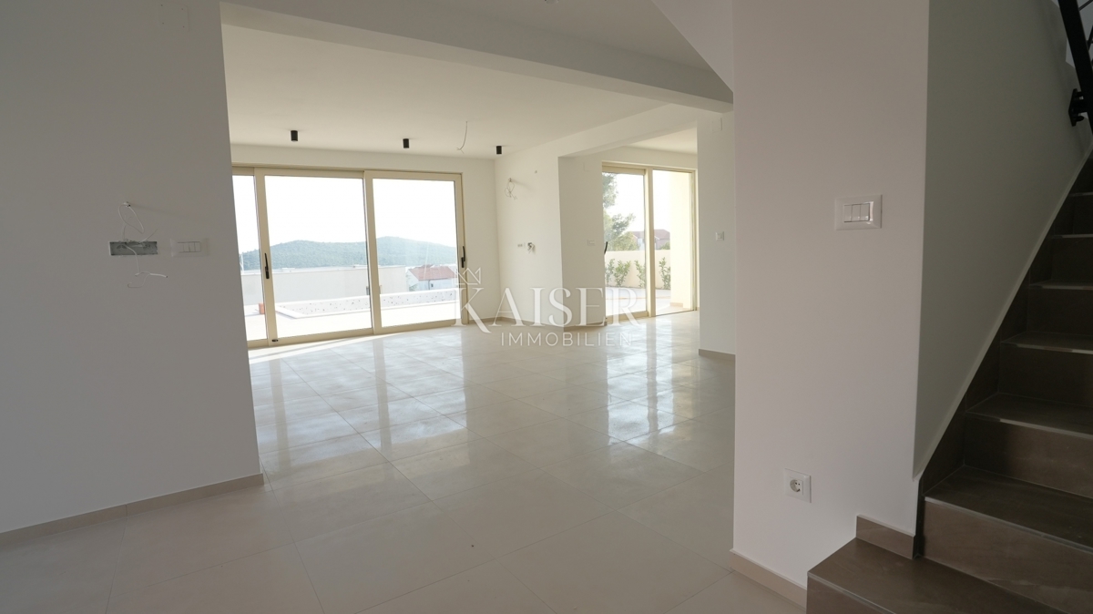 Žaborić, Jasenovo - Lussuosa casa trilocale di 171,15 m² con vista panoramica sul mare