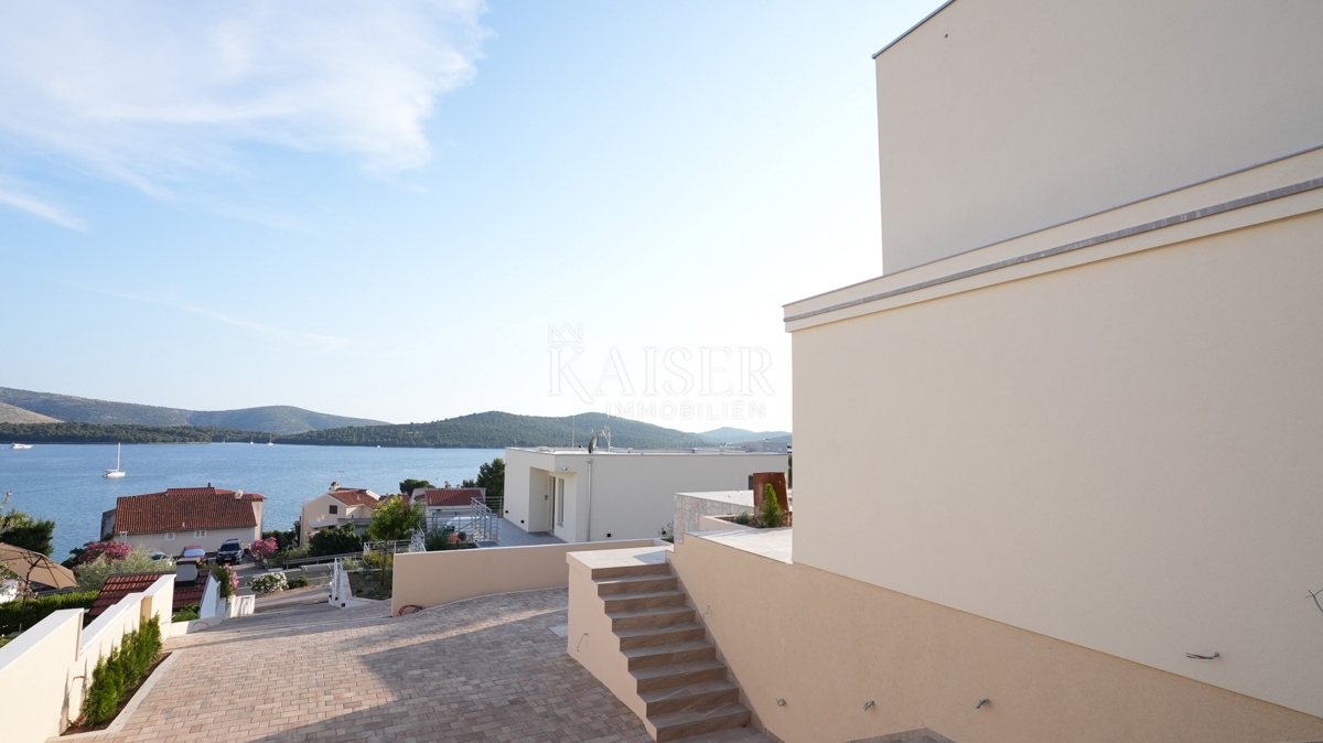 Žaborić, Jasenovo - Lussuosa casa trilocale di 171,15 m² con vista panoramica sul mare