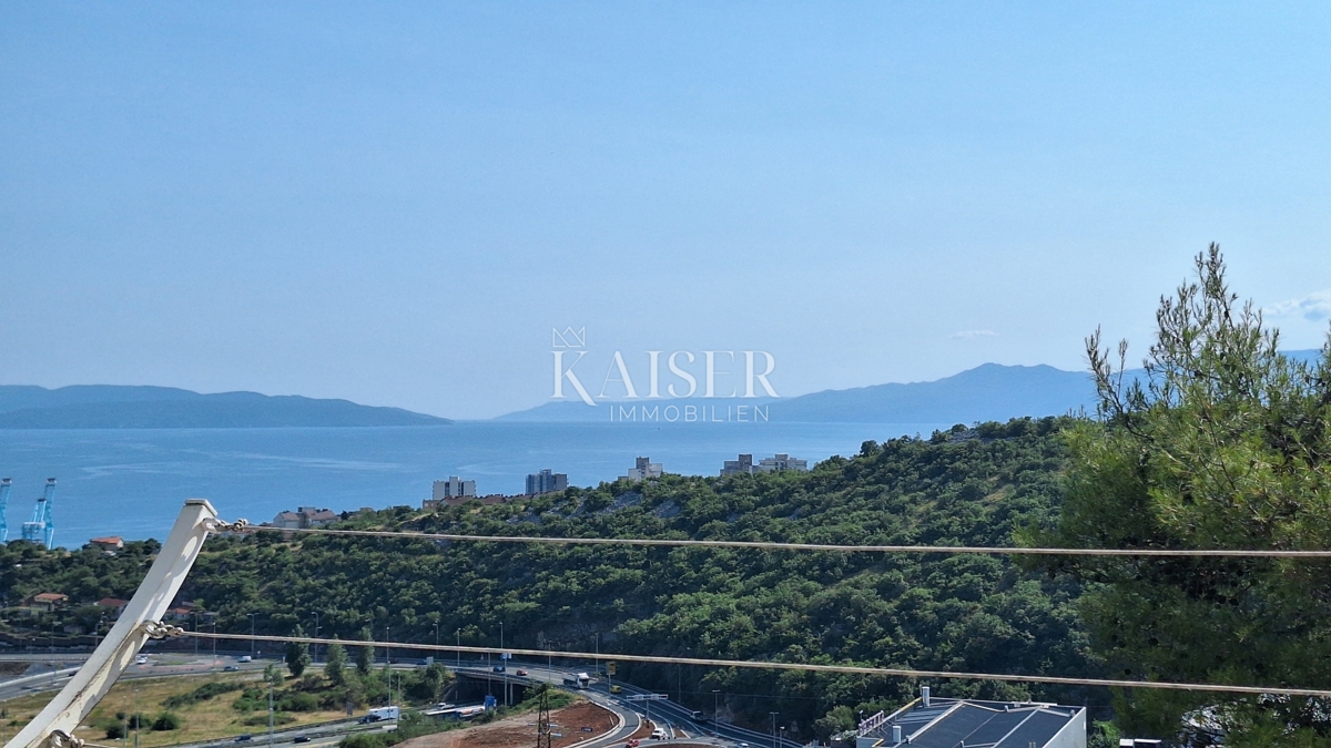 Rijeka, Škurinje, appartamento con due camere da letto con loggia e vista al secondo piano