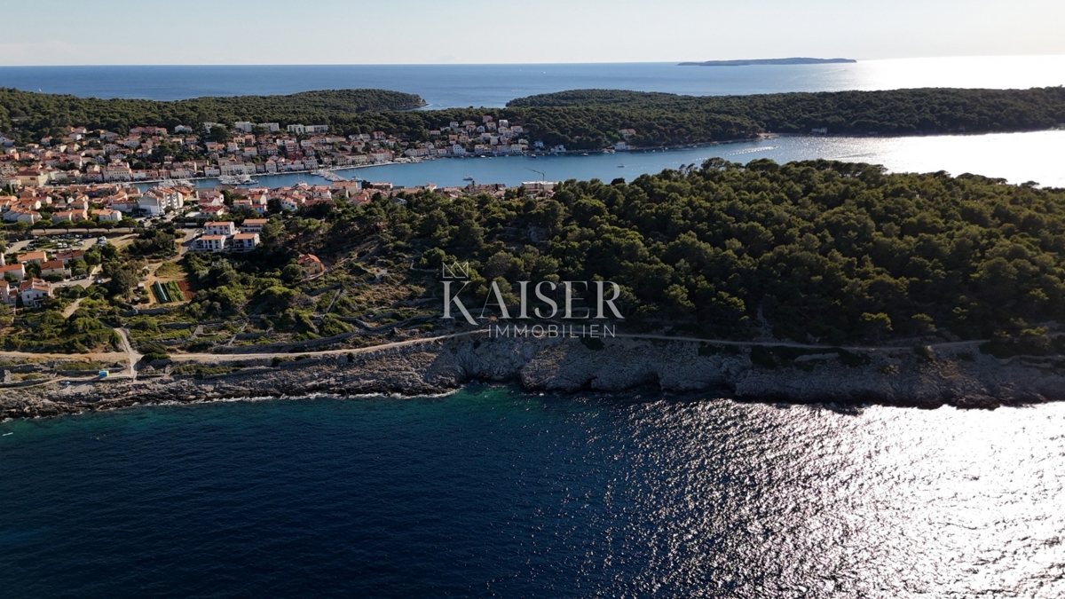 Земля під забудову Mali Lošinj, 581m2