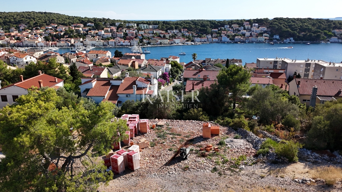 Земля під забудову Mali Lošinj, 581m2