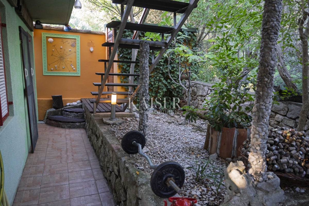 Martinšćica, isola di Cherso, villa mediterranea sulla spiaggia