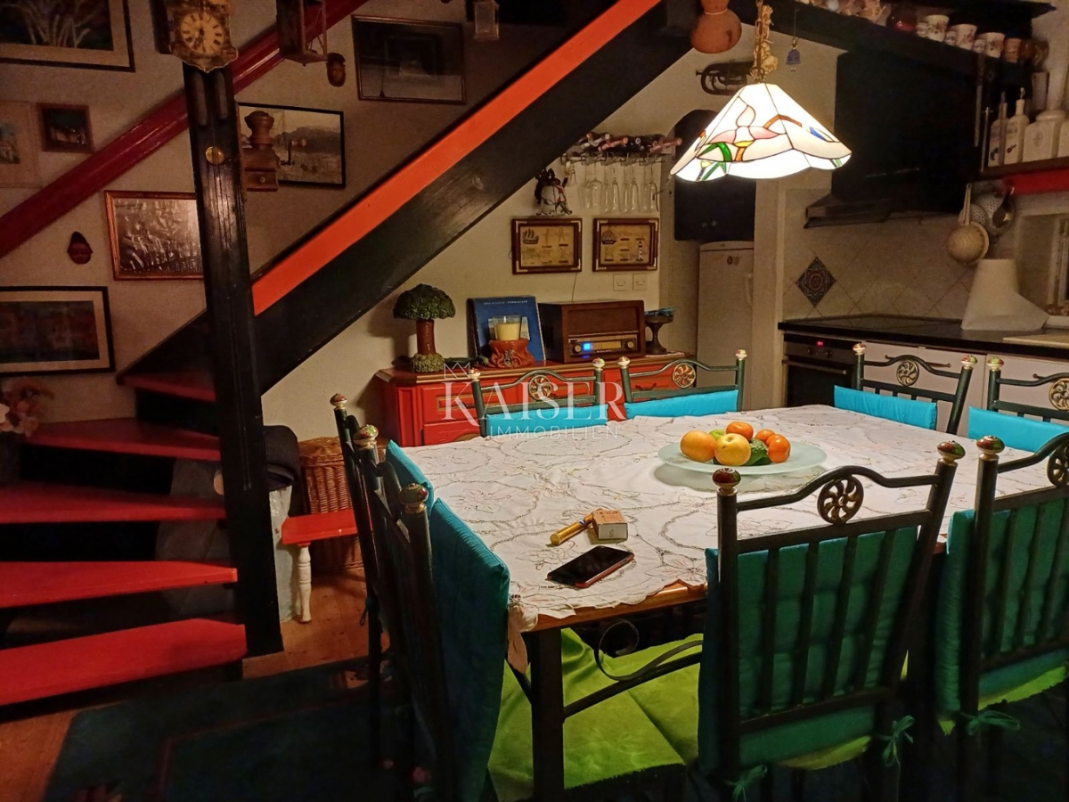 Martinšćica, isola di Cherso, villa mediterranea sulla spiaggia