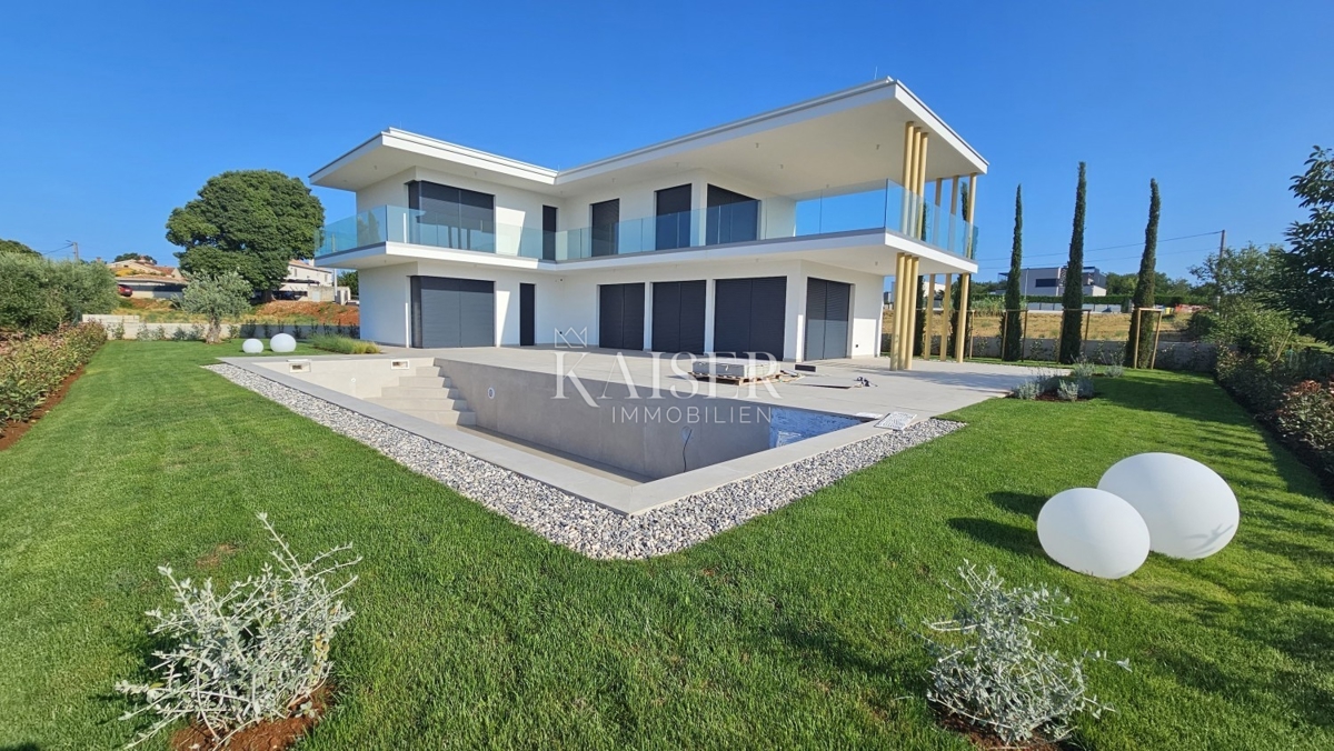 Istria, Parenzo, dintorni - villa moderna con piscina, 330m2