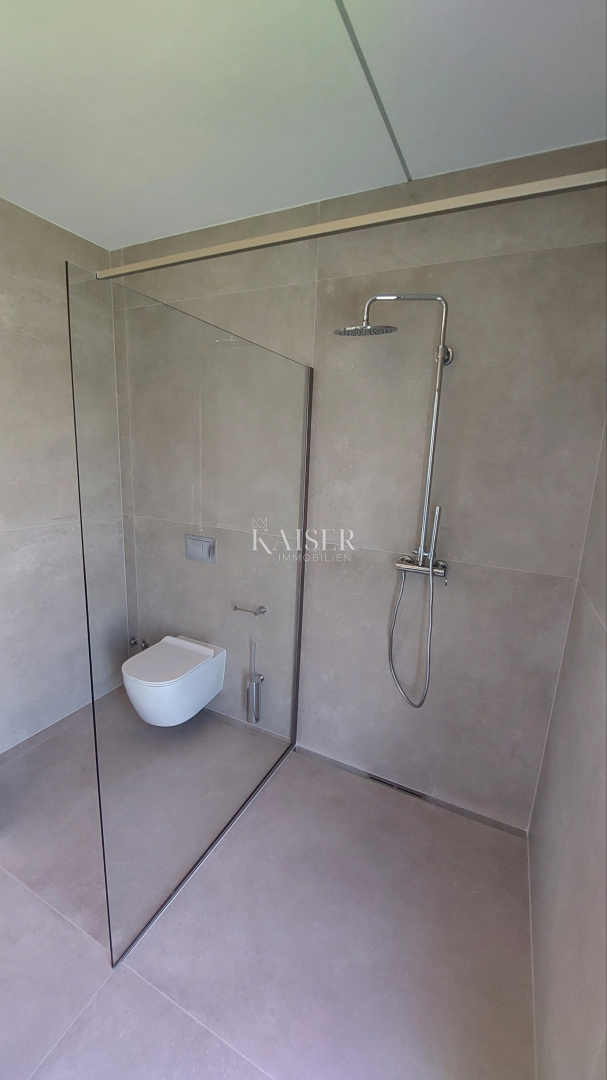 Istria, Parenzo, dintorni - villa moderna con piscina, 330m2