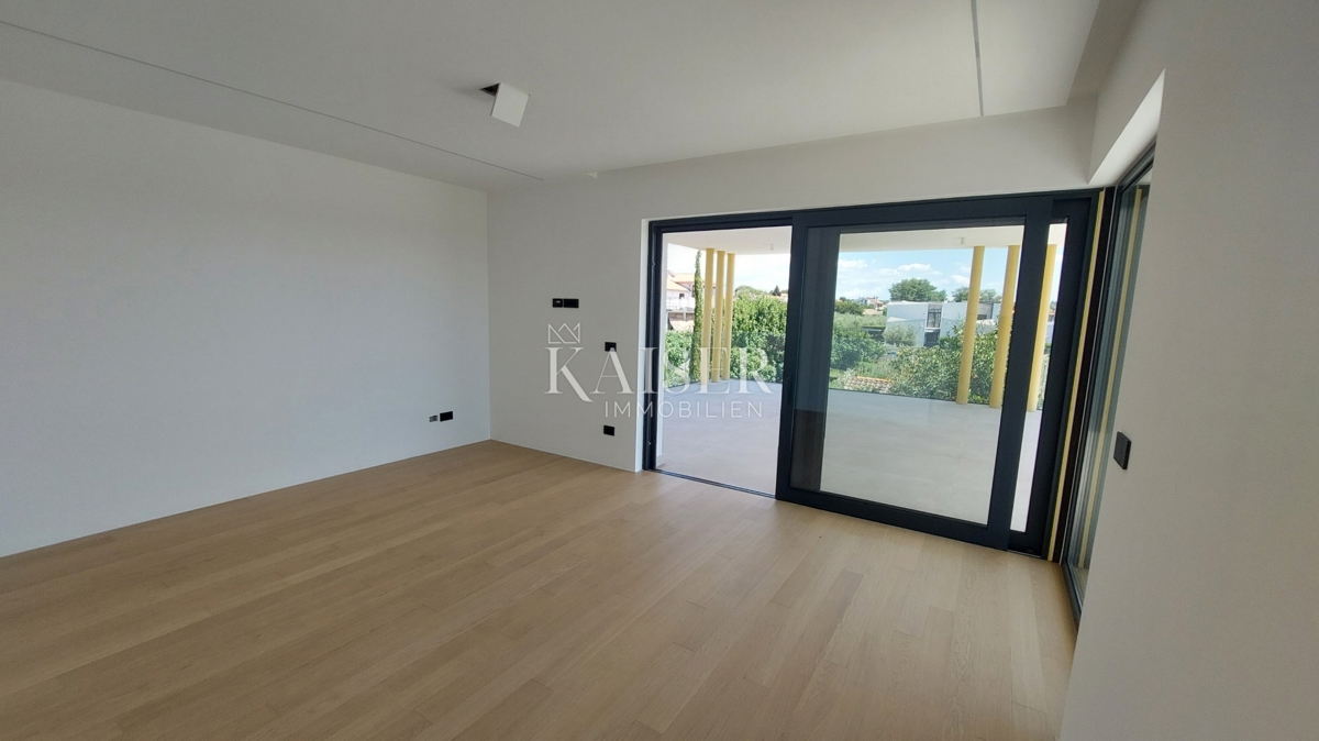 Istria, Parenzo, dintorni - villa moderna con piscina, 330m2