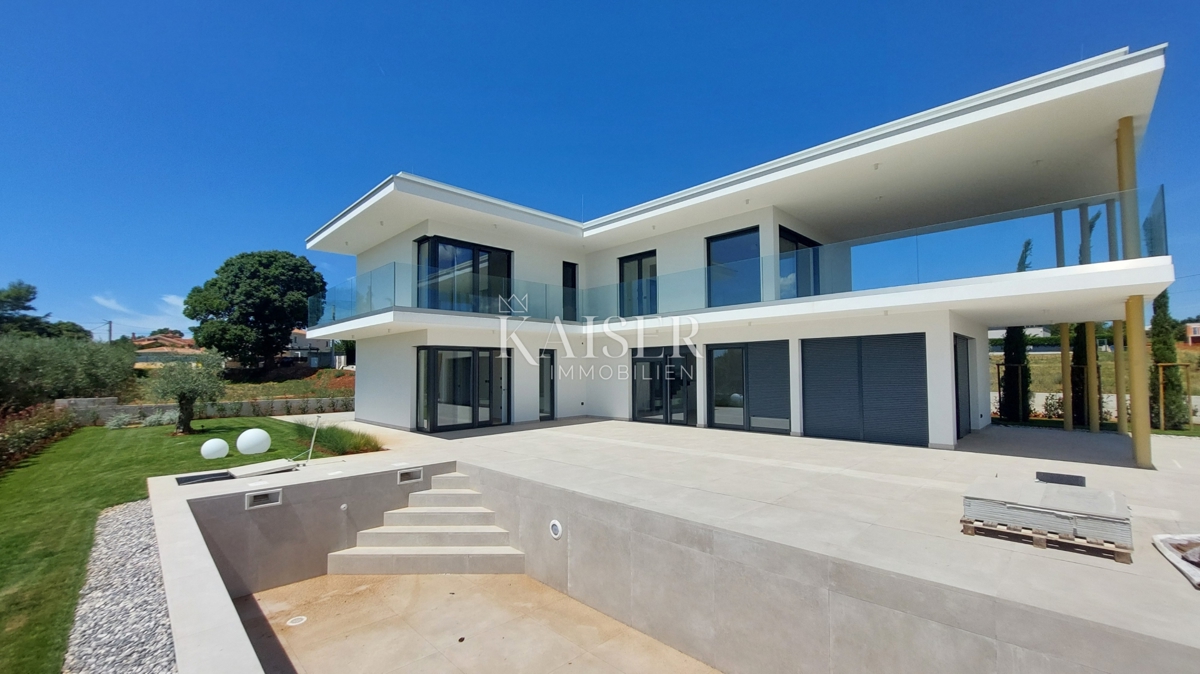 Istria, Parenzo, dintorni - villa moderna con piscina, 330m2
