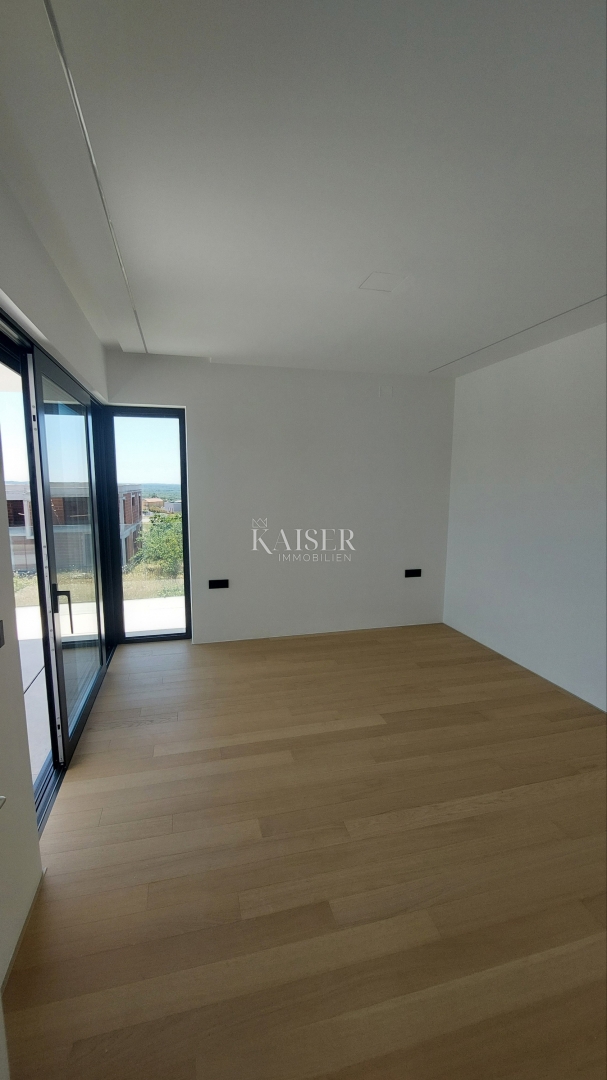 Istria, Parenzo, dintorni - villa moderna con piscina, 330m2