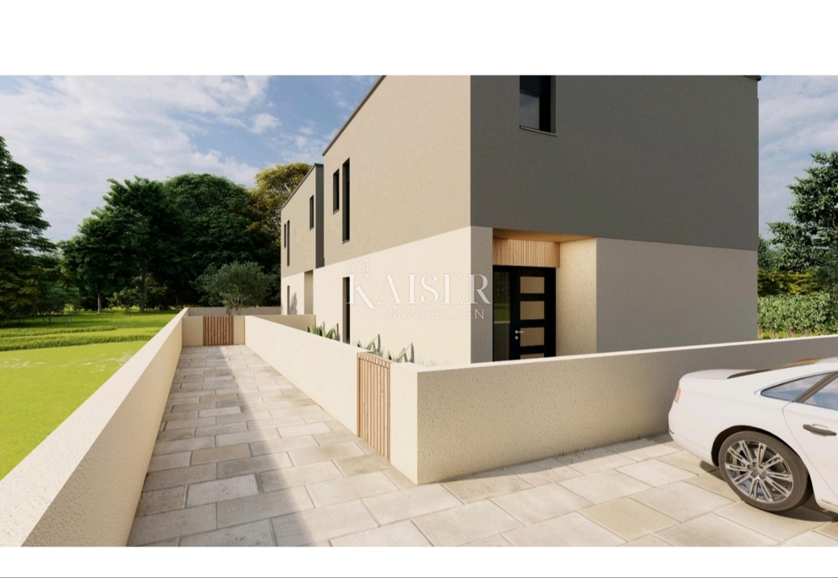 Istria, Parenzo - casa bifamiliare con piscina