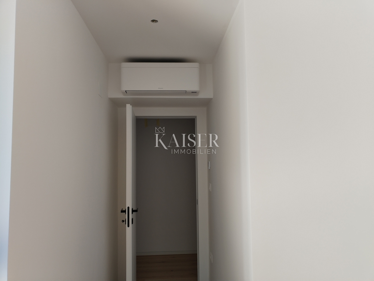 Istria, Umago, appartamento in un nuovo edificio di 80,66 m2 con vista mare