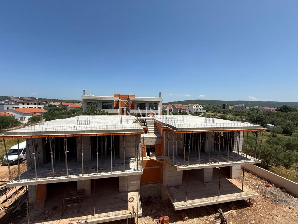 Zara, Sukošan - appartamento al piano terra con giardino, a 200 m dal mare