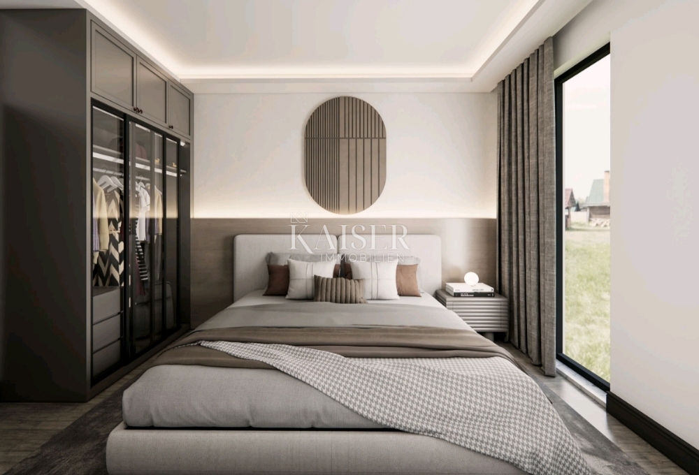 Istria, Parenzo - appartamento al piano terra con tre camere da letto, a 800 m dal mare