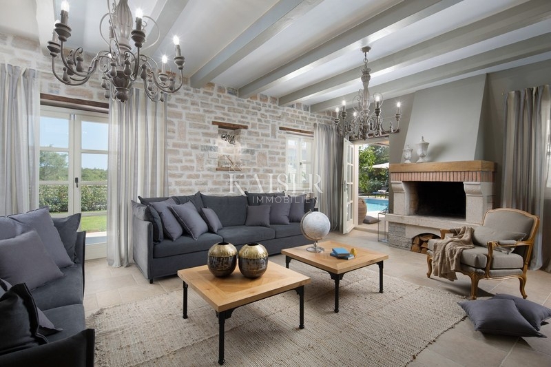 Istria - Canfanaro, villa rustica in pietra in stile istriano