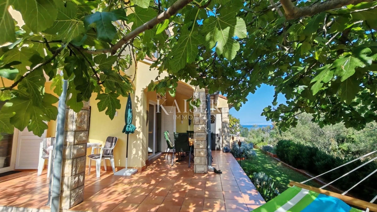 Isola di Krk, Malinska - casa bifamiliare 100m2 con vista mare