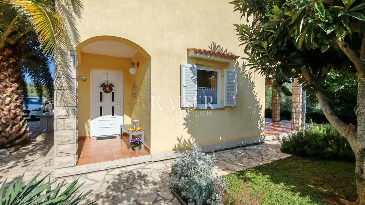 Isola di Krk, Malinska - casa bifamiliare 100m2 con vista mare