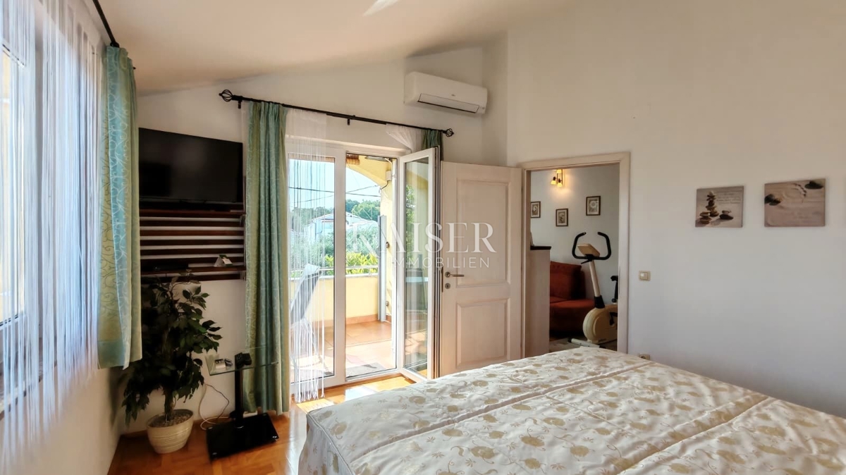 Isola di Krk, Malinska - casa bifamiliare 100m2 con vista mare