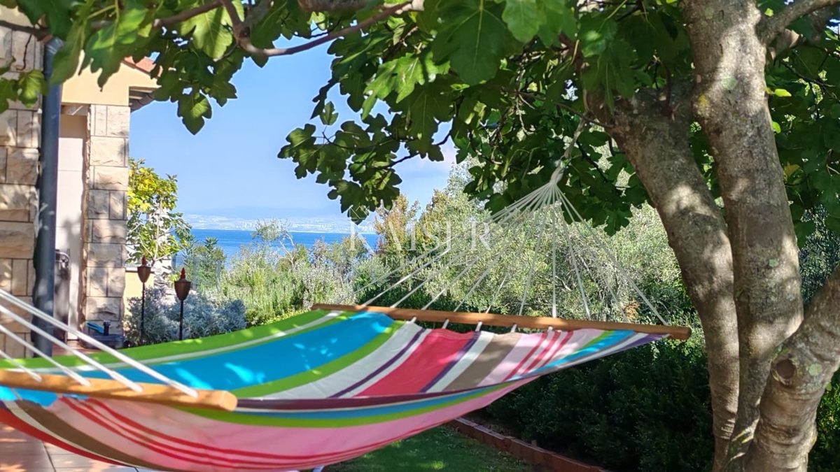 Isola di Krk, Malinska - casa bifamiliare 100m2 con vista mare