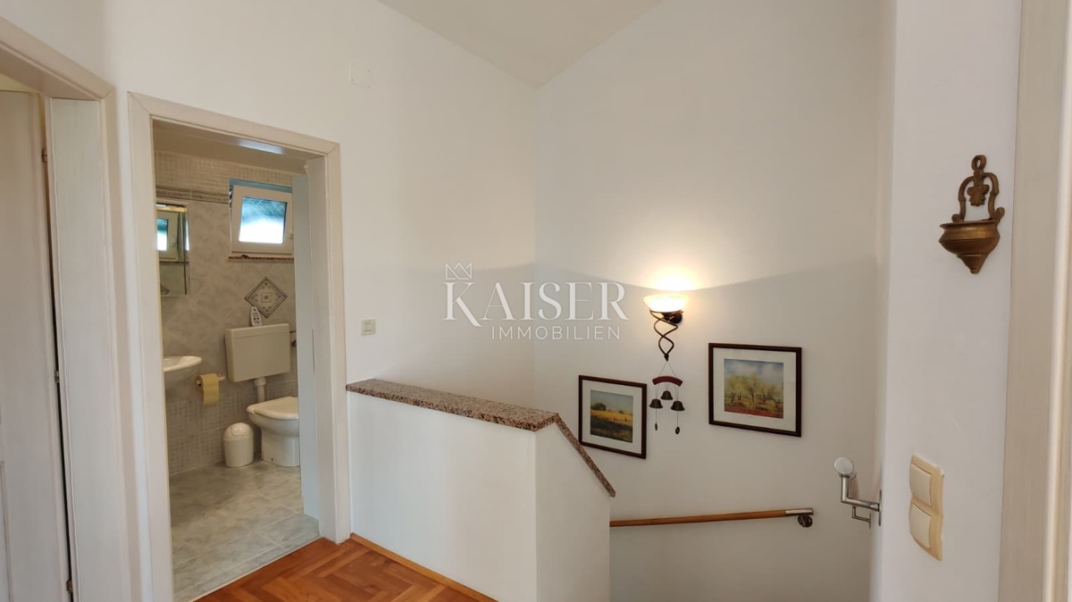 Isola di Krk, Malinska - casa bifamiliare 100m2 con vista mare